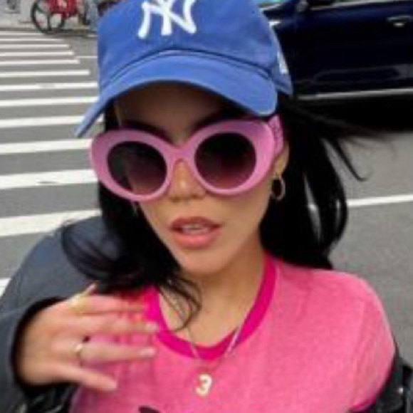 🎄Price Firm Burberry Sunglasses, New 240 - Picture 3 of 7